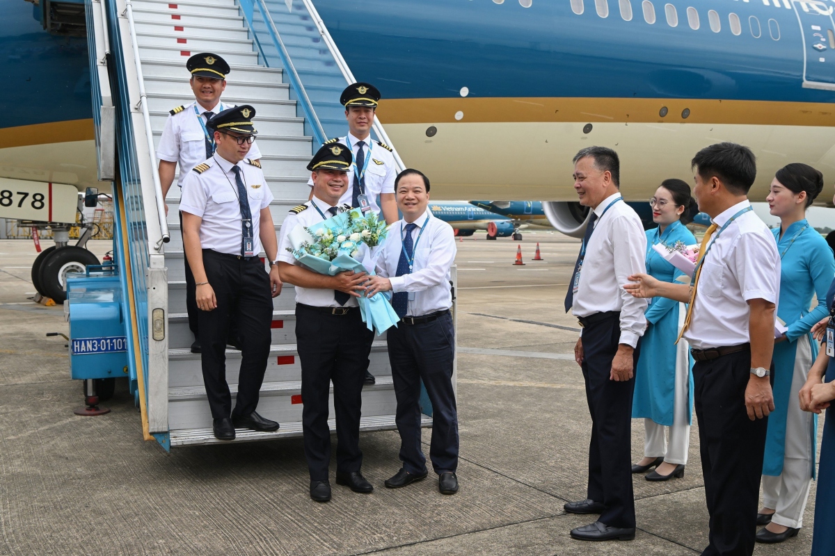 Với việc đón nhận thêm máy bay Boeing 787-10, Vietnam Airlines tiếp tục khẳng định vị thế tiên phong trong ngành hàng không Việt Nam.