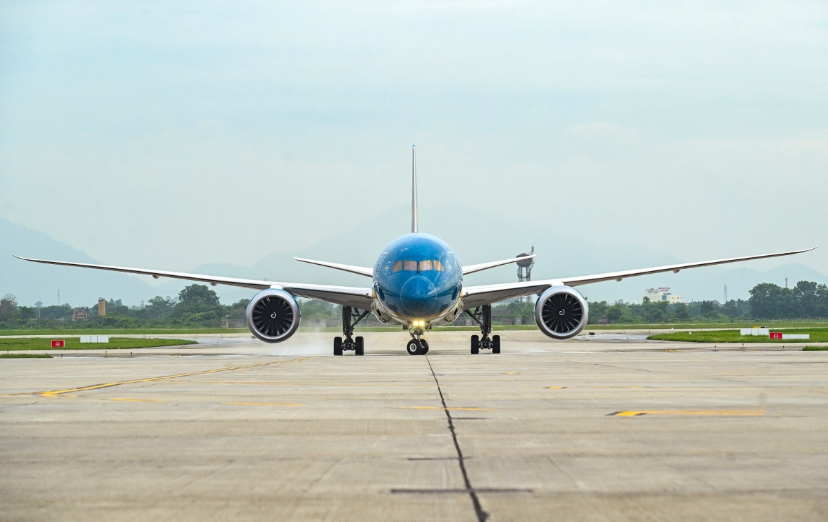 Ông Đặng Anh Tuấn, Phó Tổng Giám đốc Vietnam Airlines cho biết, với vai trò là hãng hàng không quốc gia, Vietnam Airlines luôn nỗ lực đi đầu trong việc mở rộng và nâng cấp đội máy bay.