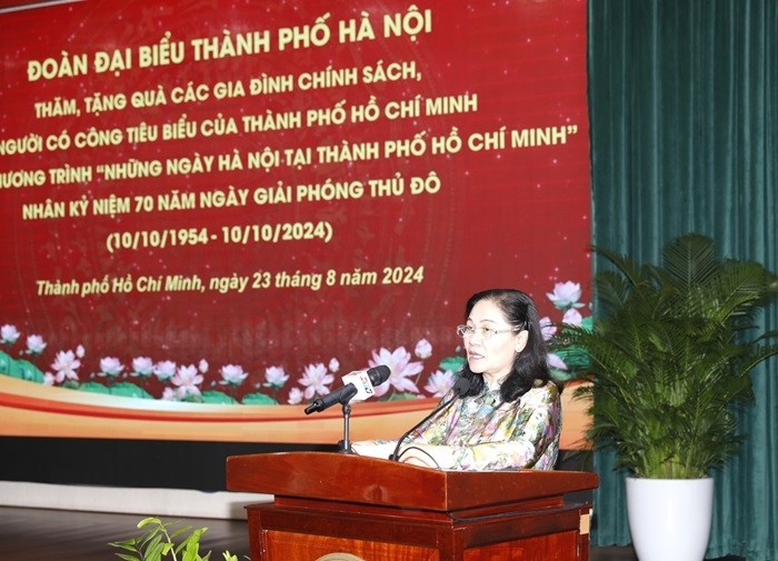 Chủ tịch HĐND Thành phố Hồ Chí Minh Nguyễn Thị Lệ phát biểu tại chương trình