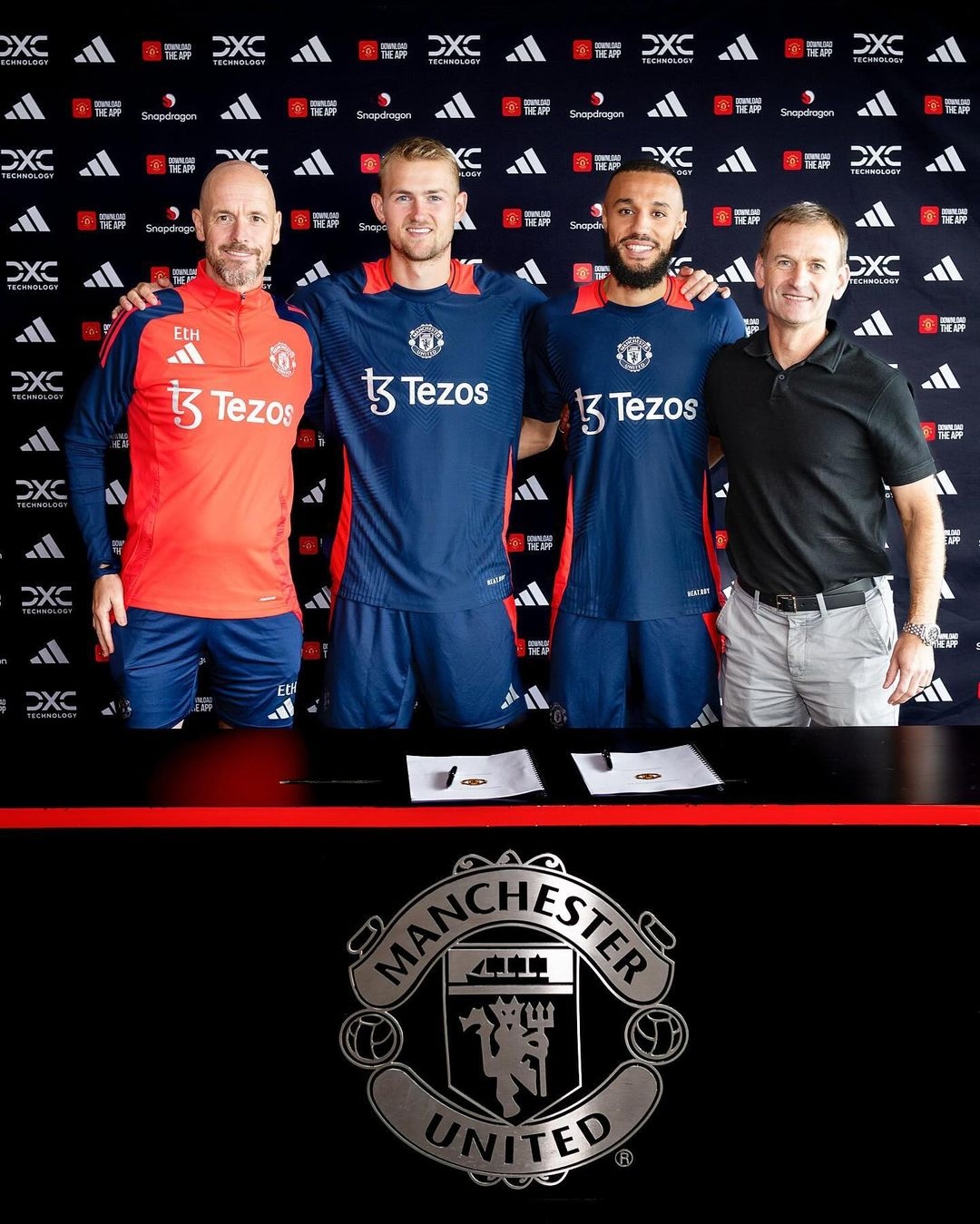 MU chiêu mộ thành công bộ đôi Matthijs De Ligt và Noussair Mazraoui (Ảnh: Manchester United)