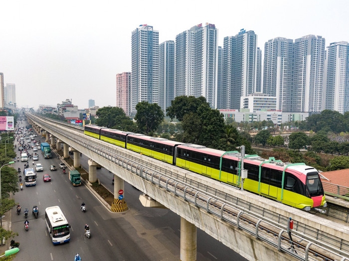 Vào 8h ngày mai (8/8), đoạn trên cao tuyến đường sắt đô thị Nhổn - ga Hà Nội sẽ được vận hành thương mại, miễn phí cho tất cả hành khách trải nghiệm trong 15 ngày đầu.