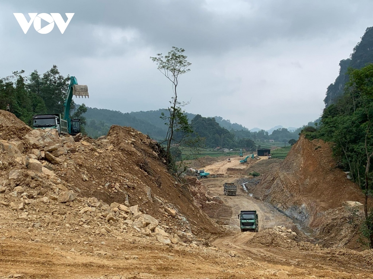 Cao Bằng và Lạng Sơn đang phối hợp để đẩy nhanh công tác GPMB phục vụ thi công dự án cao tốc Đồng Đăng – Trà Lĩnh.