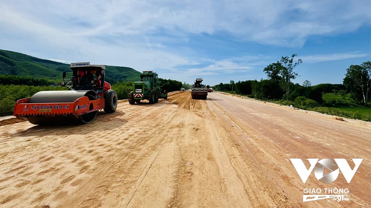 6 tháng cuối năm ngành giao thông được giao vốn bổ sung 13.220 tỷ đồng