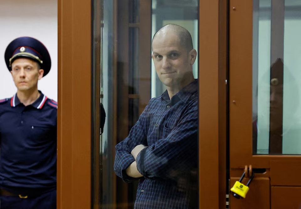 Nhà báo của Wall Street Journal, Evan Gershkovich, được trao trả trong cuộc trao đổi tù nhân với Nga. Ảnh: Reuters