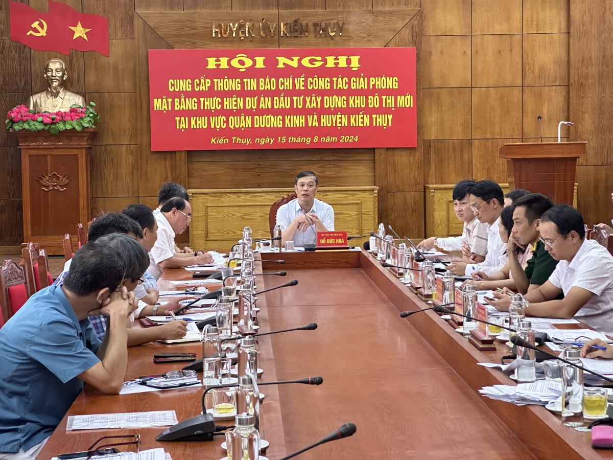 Huyện ủy Kiến Thụy (TP Hải Phòng) vừa thông tin về Dự án Khu đô thị mới Dương Kinh - Kiến Thụy và công tác giải phóng mặt bằng phục vụ dự án trên địa bàn huyện.
