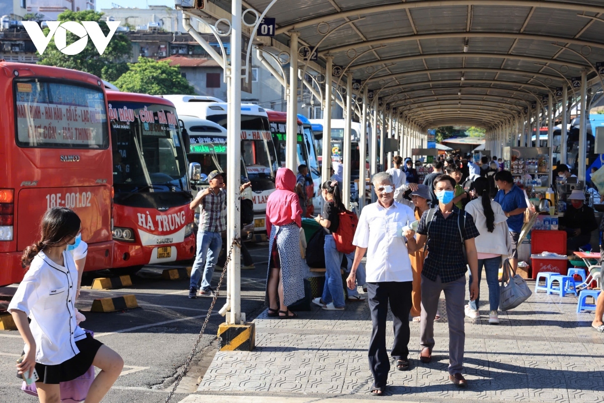 Starting on August 31, people living in the capital will enjoy a four-day break. Many of them choose to return to their hometowns or go on vacation.