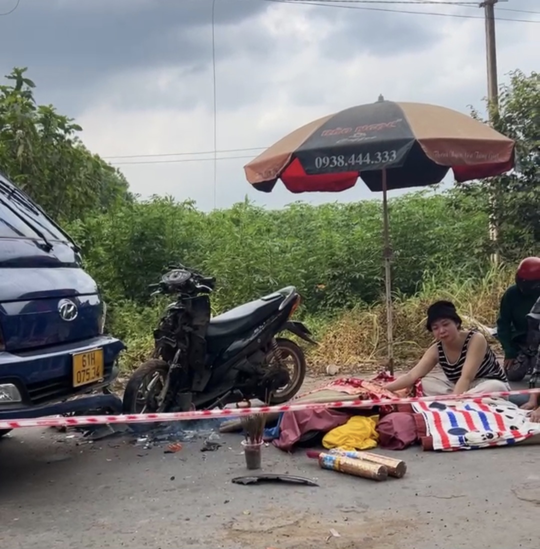 Hiện trường vụ tai nạn giao thông (ảnh: ĐC)
