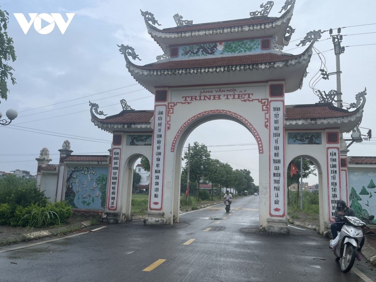 Con đường từ đầu làng đến cuối làng Trinh Tiết sạch, đẹp