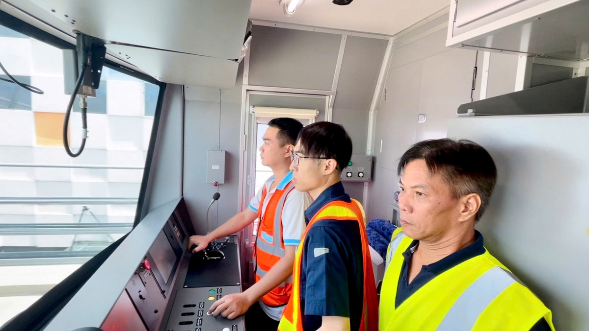 Việc đào tạo thực tế trên tàu là cơ hội giúp các học viên được thực hành kiến thức đã học (ảnh MAUR)