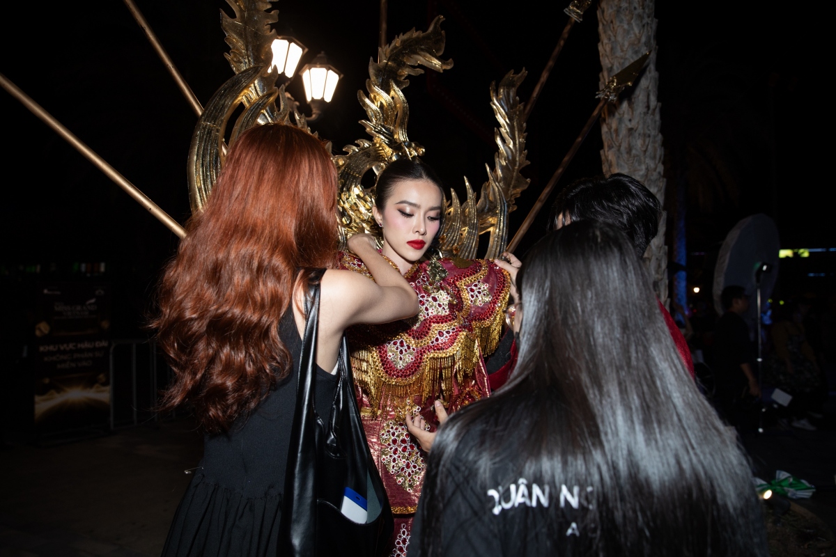 Trang phục văn hóa dân tộc của Miss Grand Vietnam 2024
