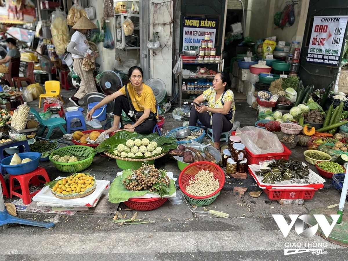 Những quả na, quả thị... thơm lừng gắn bó với cả một bầu trời tuổi thơ...