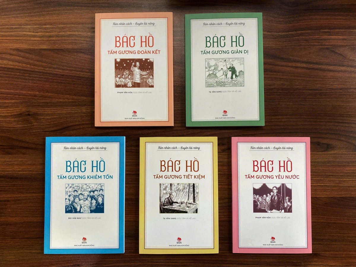 Bộ sách mới về Bác Hồ: "Rèn nhân cách – Luyện tài năng" gồm 5 cuốn với 5 chủ điểm: Yêu nước, Đoàn kết, Khiêm tốn, Giản dị, Tiết kiệm