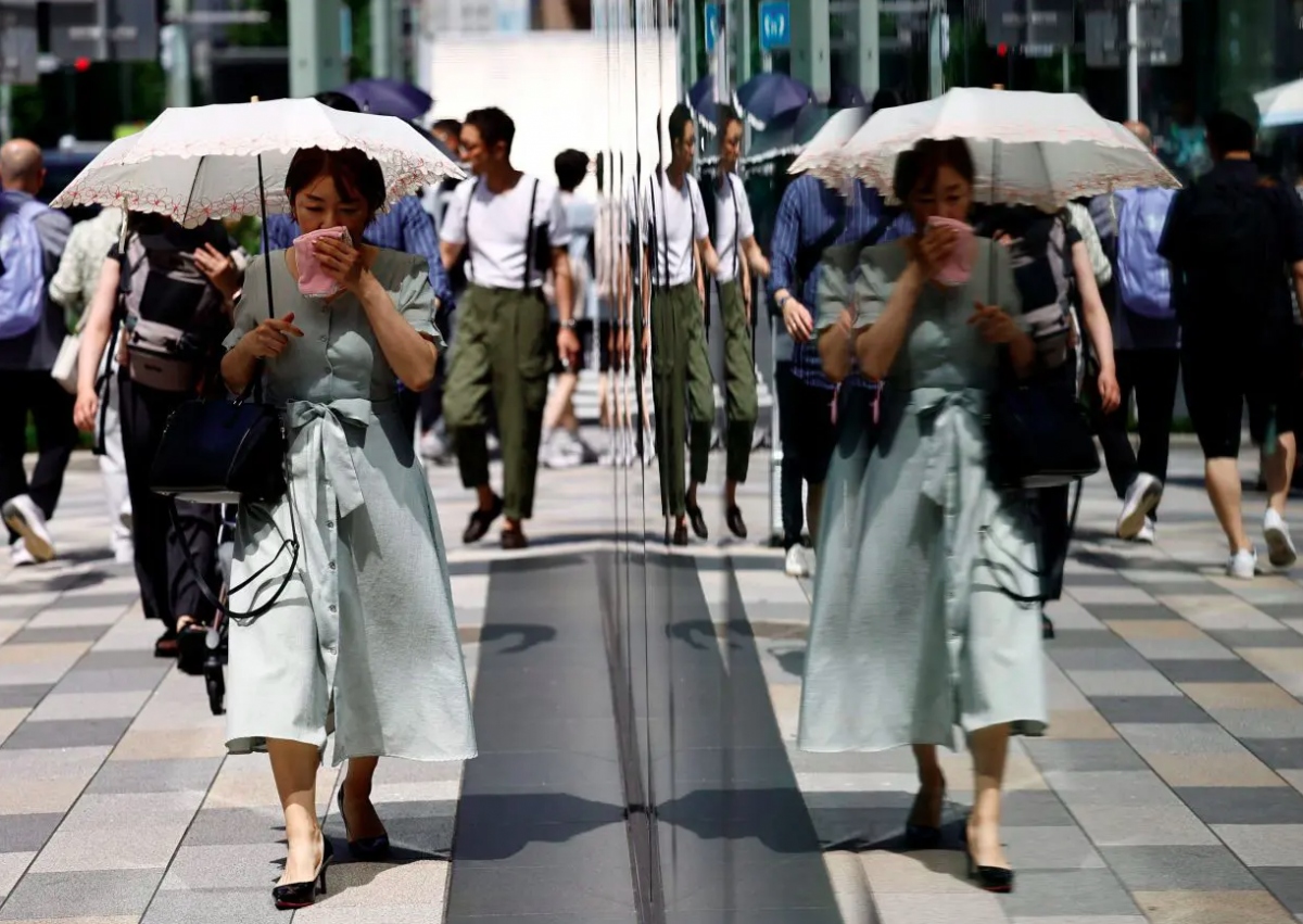 Nắng nóng kỷ luật ở Tokyo. Ảnh: The Star