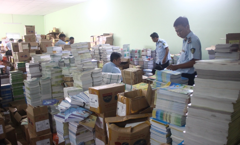 Số sách giáo khoa giả được phát hiện lớn nhất từ trước đến nay trên địa bàn tỉnh Hậu Giang.