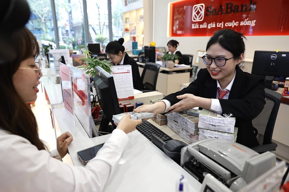 Thay cho việc nhận mã xác thực qua ứng dụng Soft OTP riêng biệt như trước đây, SeAMobile Biz rút ngắn thời gian thực hiện giao dịch và tăng độ an toàn bảo mật khi tích hợp Soft OTP trên một nền tảng duy nhất
