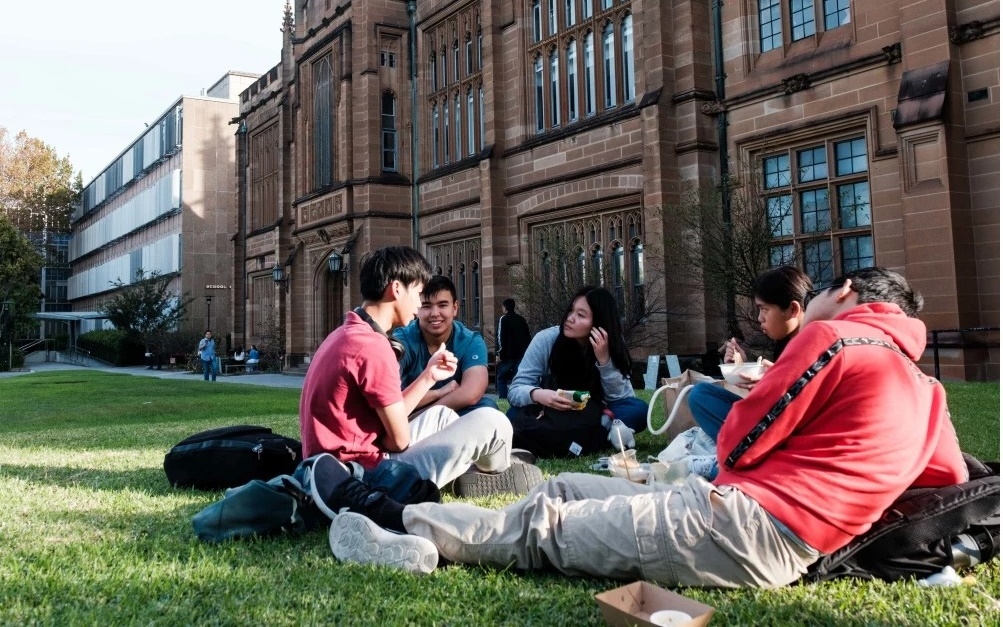 Người nước ngoài tại Australia. Ảnh: Colman.