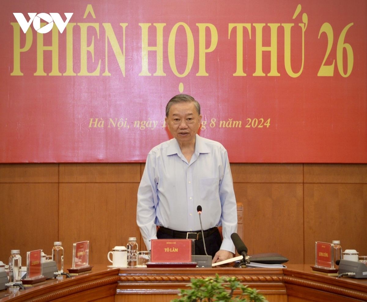 He asked all-level Party committees and organisations, and competent agencies to maintain their guard in the time ahead, going ahead with strong and harmonious solutions to corruption and other negative phenomena with the motto of “no off-limits zones, no exceptions, no privileges, no matter who”.
 