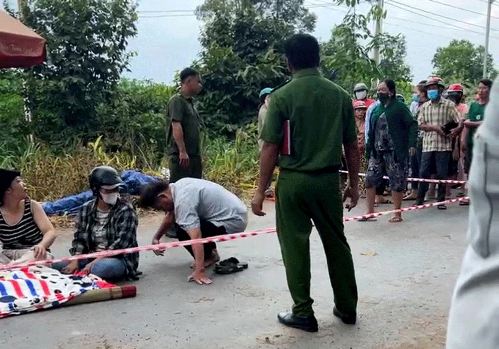 Công an phong tỏa hiện trường (ảnh: ĐC)
