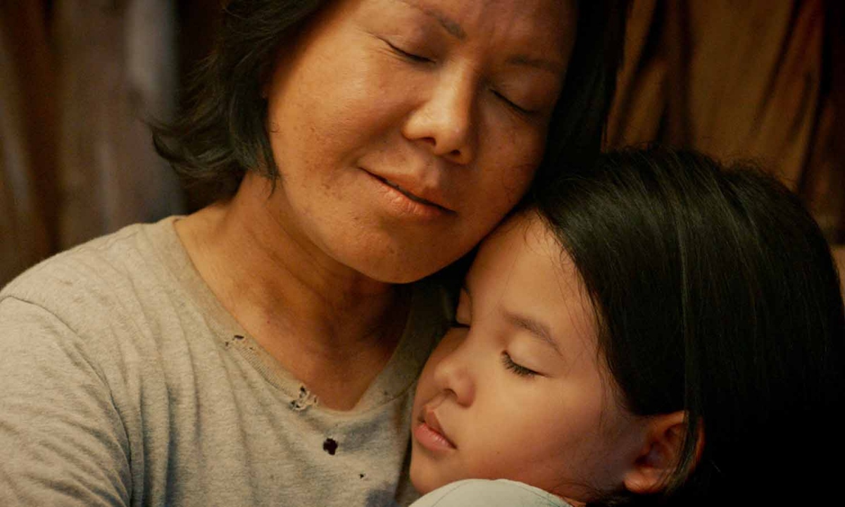 Diễn xuất của Việt Hương gây ấn tượng trong "Ma da".