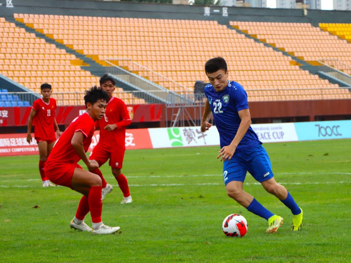 U16 Việt Nam thắng sốc U16 Uzbekistan (Ảnh: UFA).