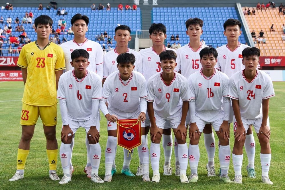 U16 Việt Nam thua 0-4 trước U16 Trung Quốc trong trận ra quân.
