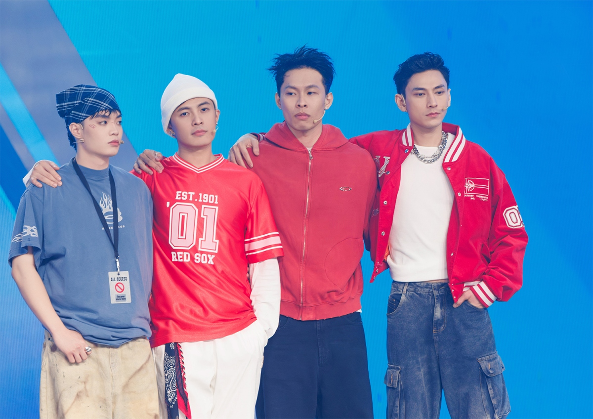 Teaser tập 8 hé lộ những hình ảnh đầu tiên trong trận dance battle nảy lửa giữa các đội anh trai.