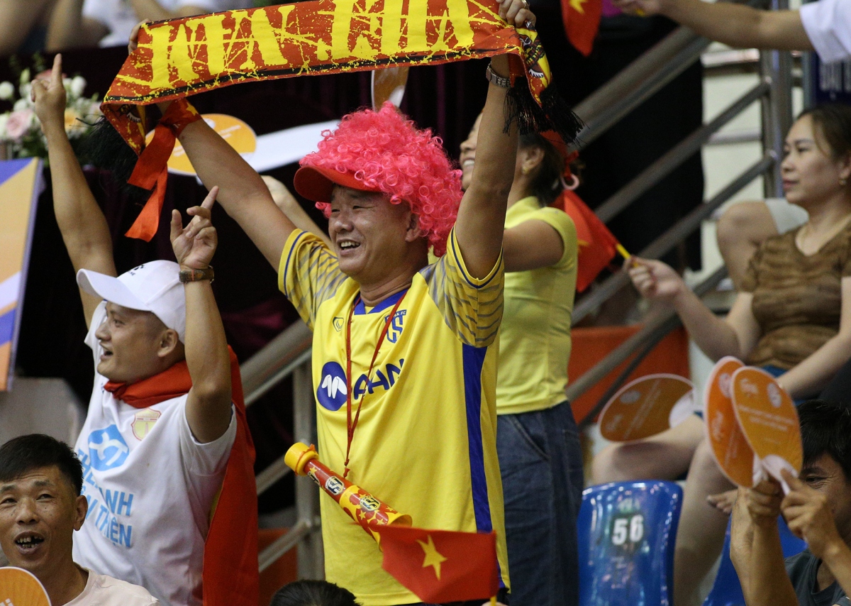 The game ends 3-2 in favour of Vietnam, marking their first win at the VTV Cup 2024.