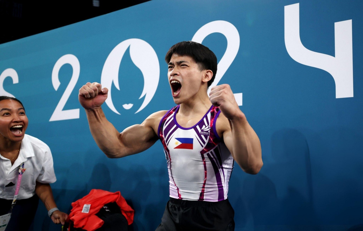 Carlos Yulo giành HCV TDDC cho đoàn Philippines. (Ảnh: Getty).