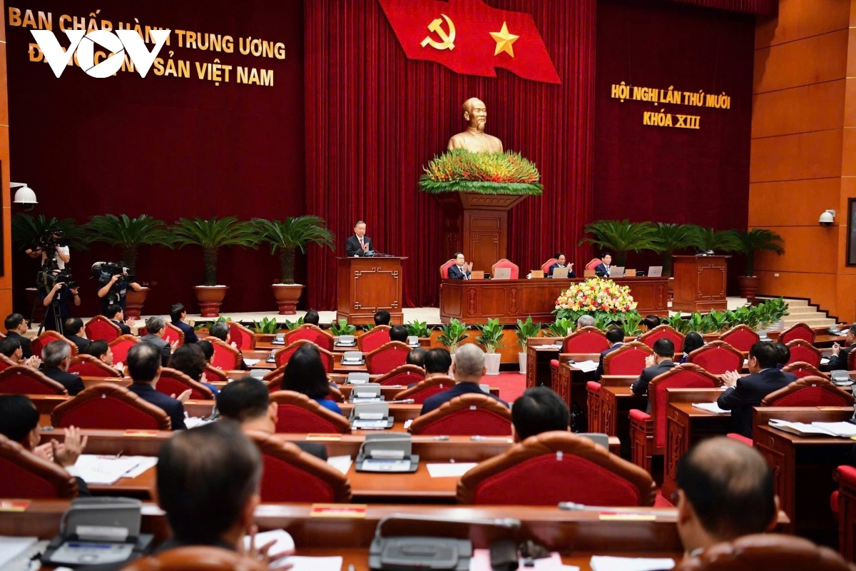 Hội nghị lần thứ 10 Ban Chấp hành Trung ương Đảng Cộng sản Việt Nam khóa XIII