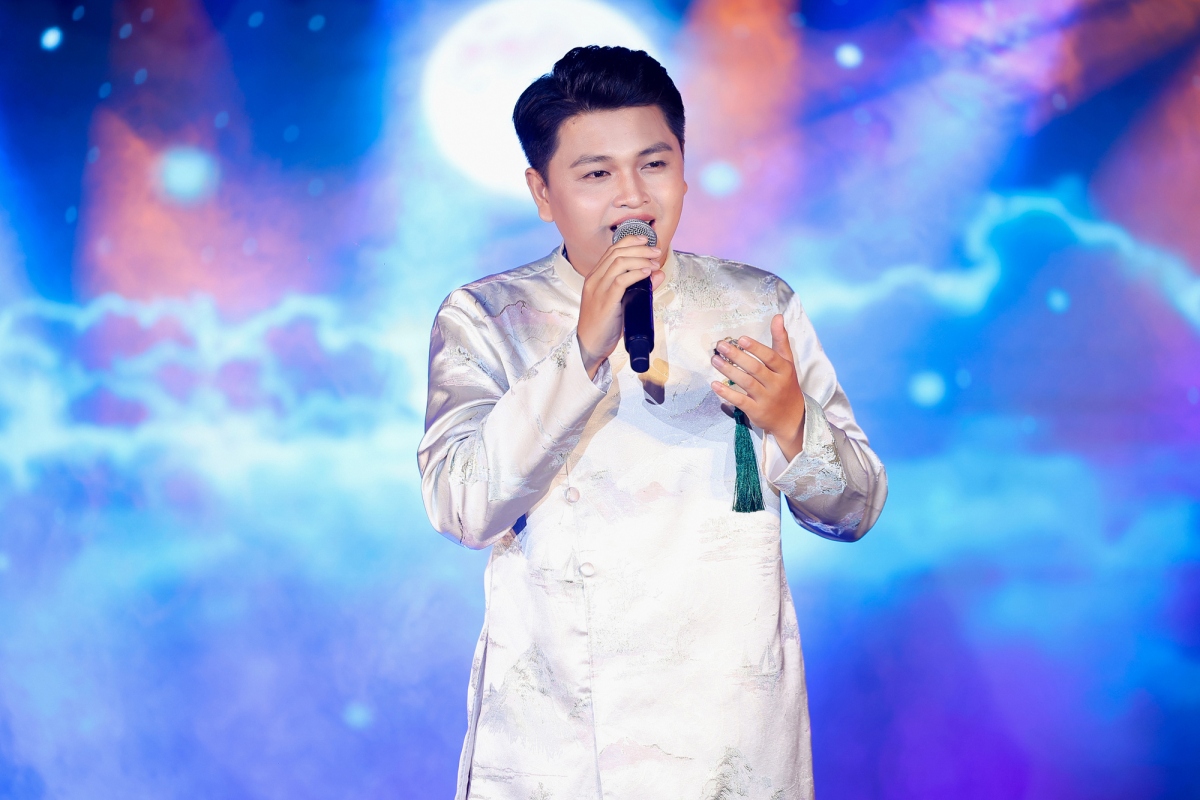 Vũ Minh Hiếu - Á quân Đỉnh cao âm nhạc 