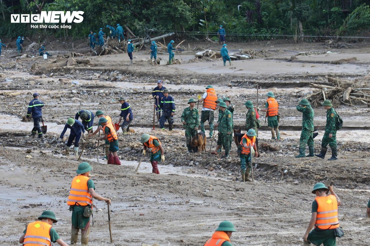 The flashfloods have so far left 55 dead and 12 missing.