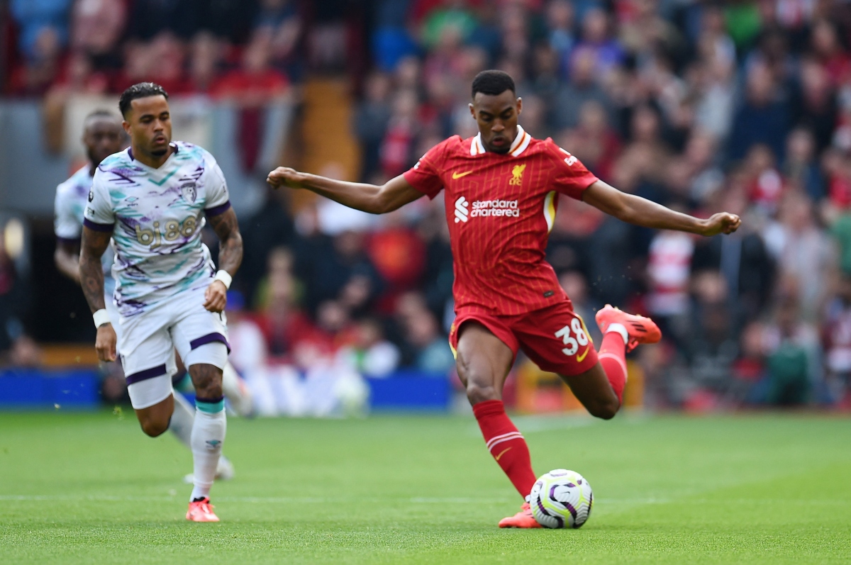 Liverpool đang gặp khá nhiều khó khăn trước Bournemouth (Ảnh: Reuters).
