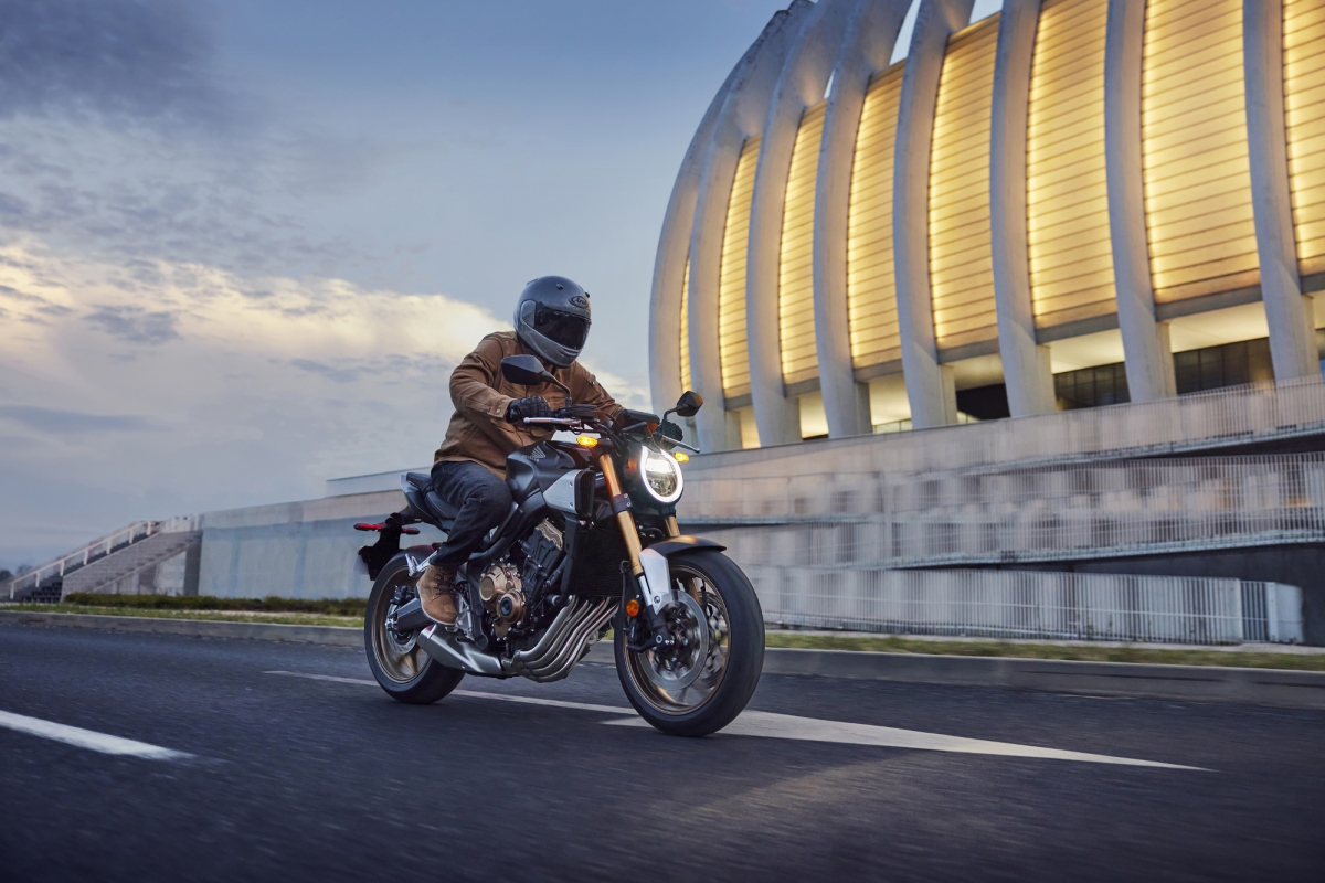 Honda CB650R bổ sung công nghệ E-Clutch mới
