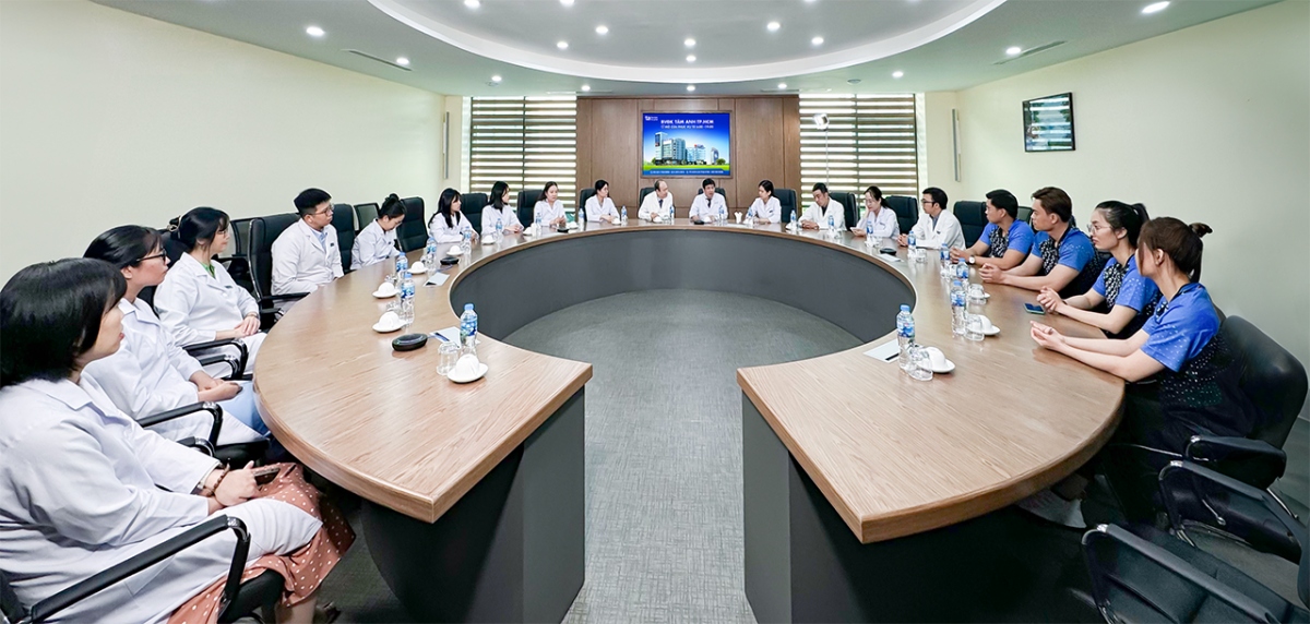 Chuyên gia, bác sĩ đầu ngành, chuyên viên giàu kinh nghiệm điều trị thừa cân, béo phì theo tiêu chuẩn quốc tế, từng điều trị thành công cho nhiều bệnh nhân Việt Nam và quốc tế