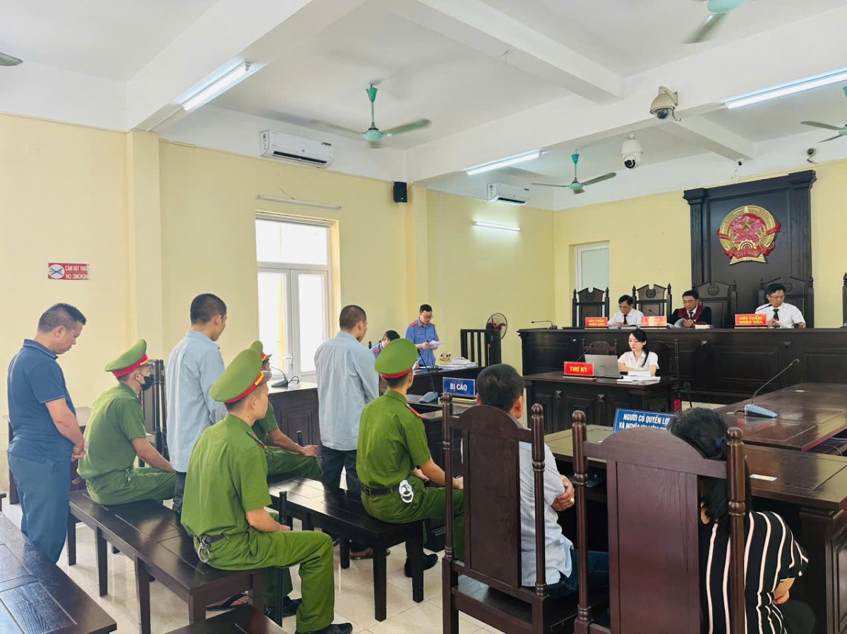 Các bị cáo tại phiên tòa
