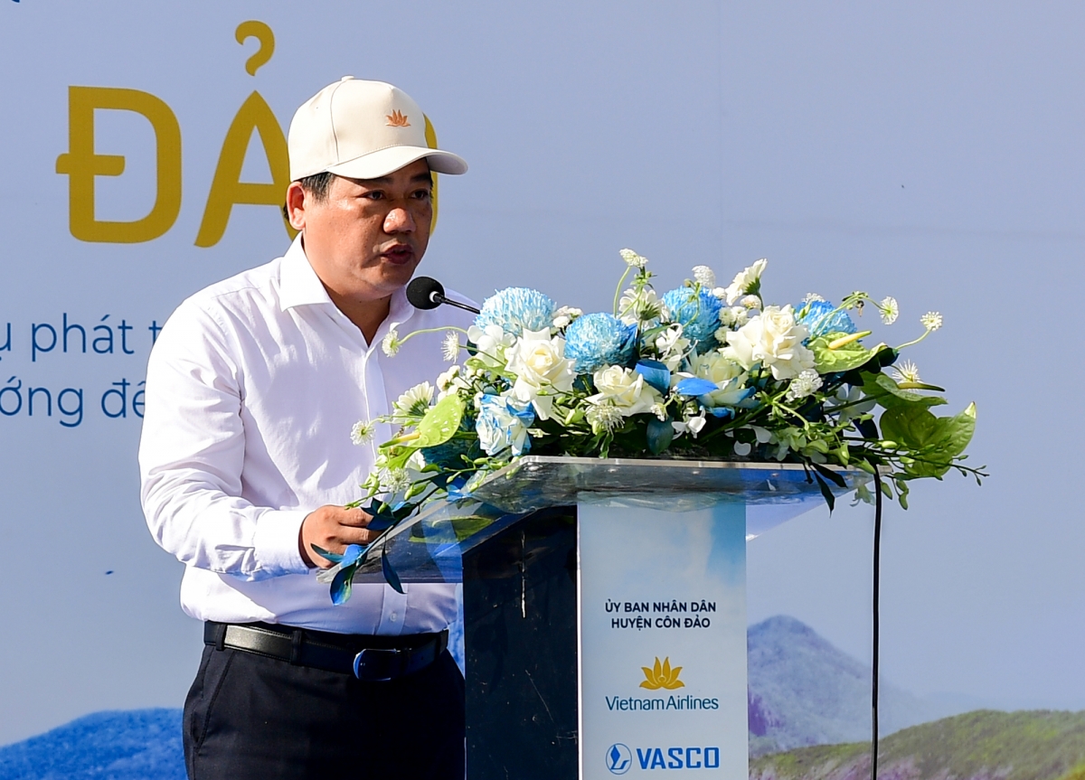 Ông Trần Thanh Huyền, Uỷ viên Ban Thường vụ Huyện uỷ, Phó Chủ tịch Uỷ ban nhân dân Huyện Côn Đảo