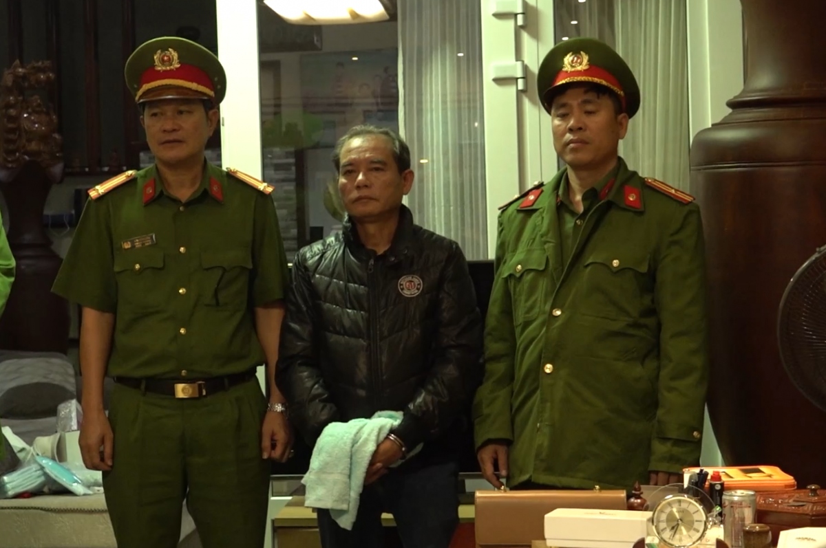 Khởi tố bắt tạm giam Chánh văn phòng Sở Tài nguyên và Môi trường Lâm Đồng về hành vi Lừa đảo chiếm đoạt tài sản