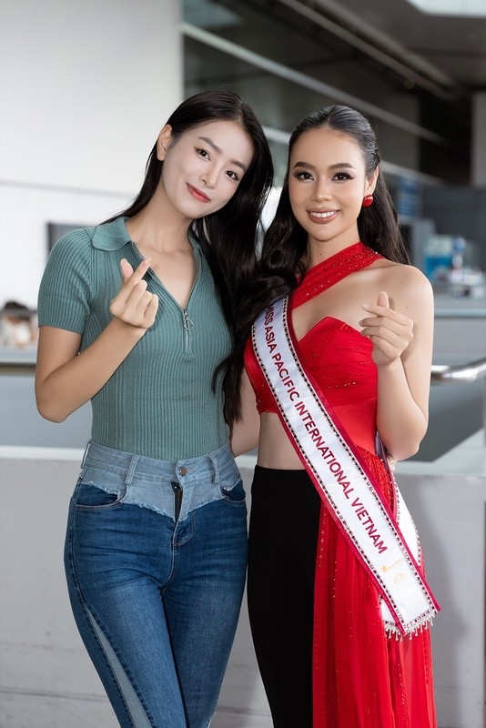 Vietnamese representatives in the contest have achieved several notable landmarks in the past. The 2018 event witnessed Huynh Thuy Vi win the first runner-up place in the national costume contest of the Miss Asia Pacific International pageant. Truong Tung Lan finished among the Top 15 of Miss Asia Pacific International 2011, whilst Hoang Thu Thao was named among the Top 6 of the 2016 pageant.