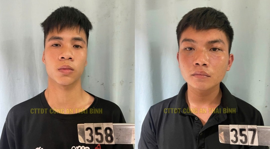Các đối tượng Trần Đức Lương (bên trái), Phạm Ngọc Hoan (bên phải) tại Cơ quan Công an