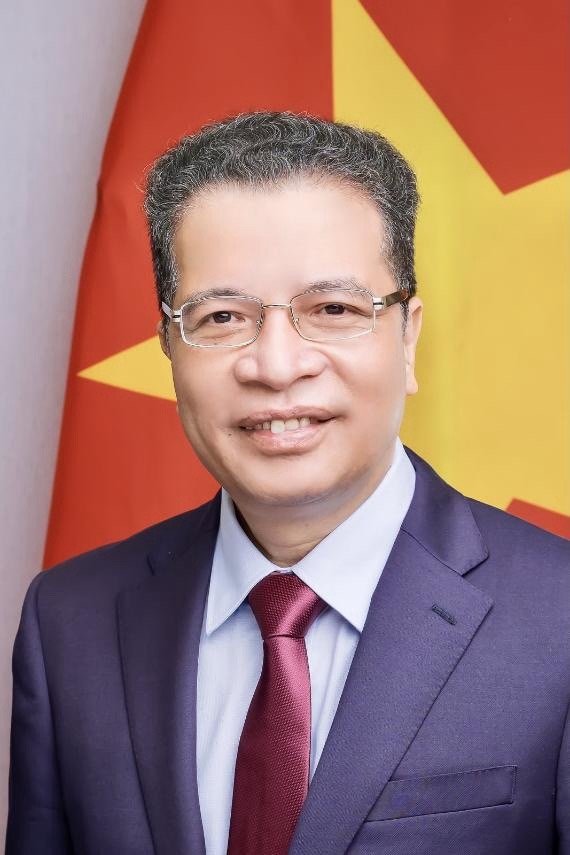 Đại sứ đặc mệnh toàn quyền Việt Nam tại Liên bang Nga Đặng Minh Khôi