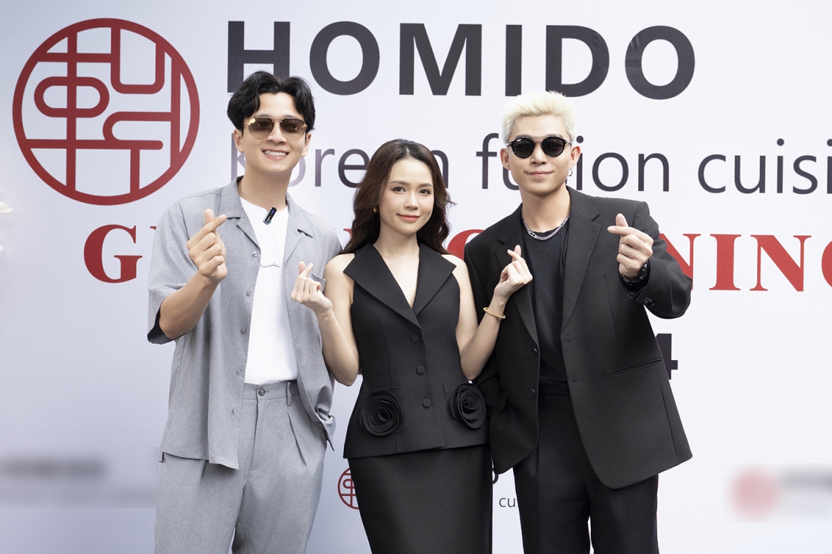 Ngô Kiến Huy, Jun Phạm đến chúc mừng Sam.