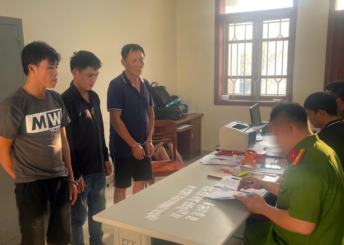 Lực lượng chức năng củng cố hồ sơ xử lý vụ việc