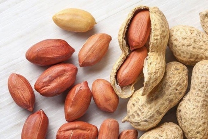 Hạt lạc là nguồn thực phẩm chứa hàm lượng chất chống oxy hóa cao, tốt cho hệ tim mạch. (Ảnh minh họa)