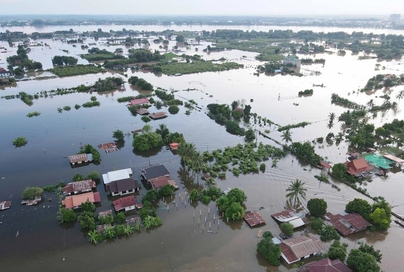 Một khu vực ở quận Hadxaifong, Thủ đô Vientiane bị ngập. (Ảnh: TTXVN)