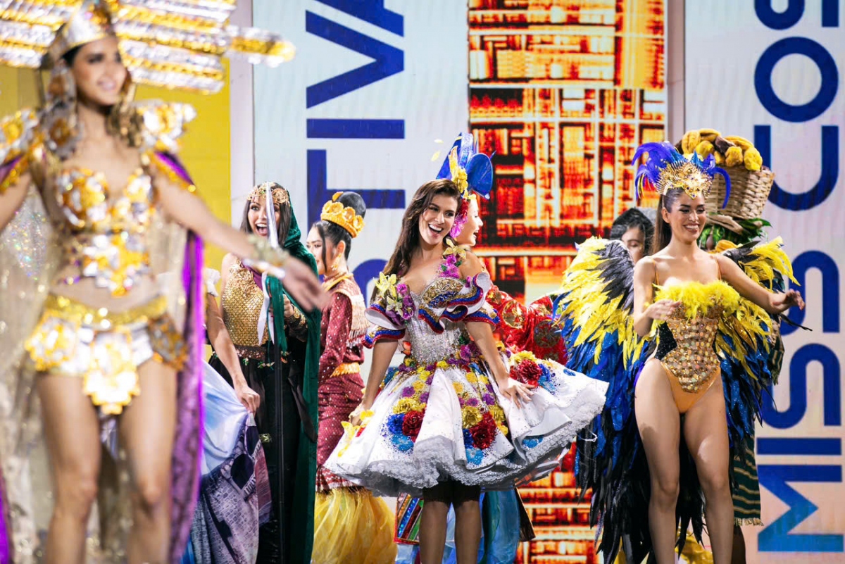 Contestants worldwide will take part in a fashion show with the theme of "Hello Cosmo From Vietnam" at Khe Coc Island, which is part of the Trang An Landscape Complex, on September 20.