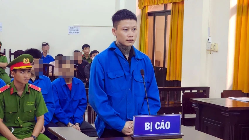 Bị cáo Võ Hoàng Sơn bị TAND tỉnh Kiên Giang tuyên phạt 18 năm tù tội giết người (Ảnh: Văn Vũ)