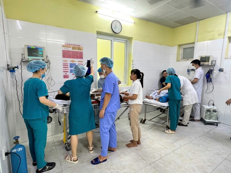 Các bệnh nhân ngộ độc khí CO được chỉ định cho điều trị bằng phương pháp hồi sức cao áp (hồi sức kết hợp với oxy cao áp) theo phác đồ VINIMAM 4