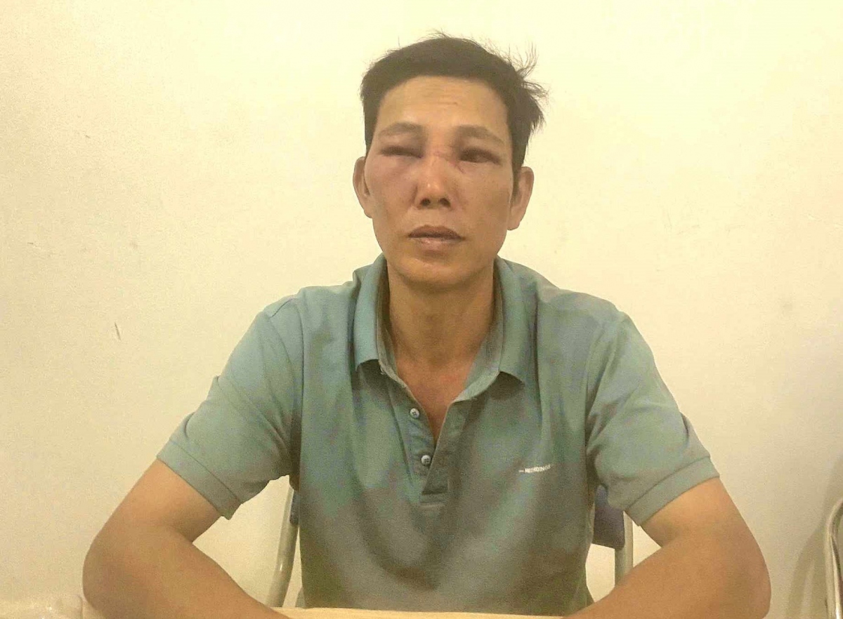 Nguyễn Hữu Kiên tại cơ quan công an