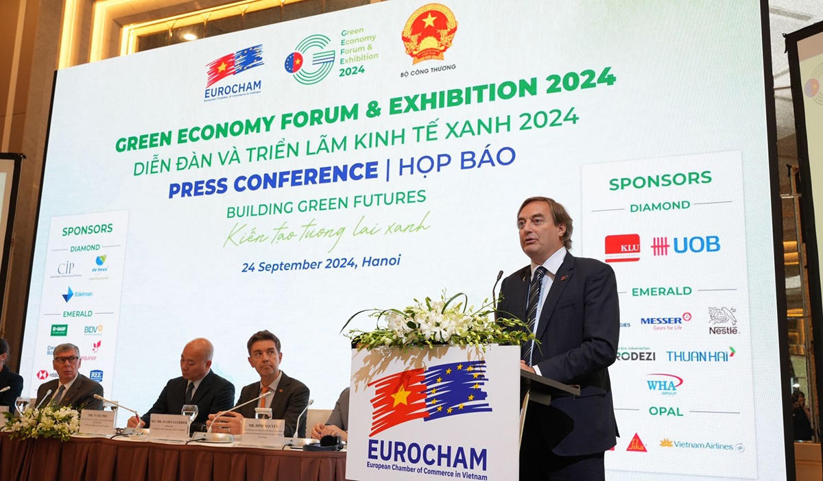 Ông Bruno Jaspaert – tân Chủ tịch EuroCham phát biểu tại buổi họp báo