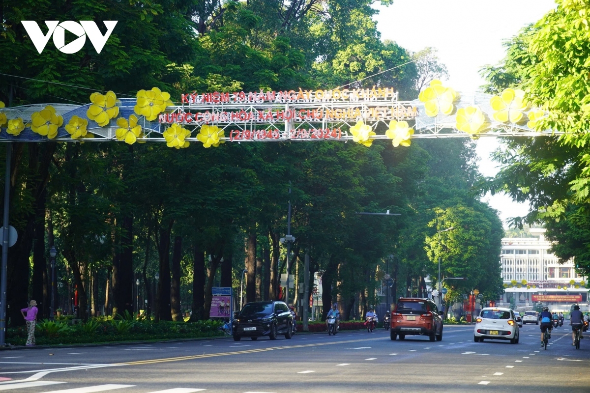 Meanwhile, in Ho Chi Minh City, the streets fall quiet on the occasion of the National Day.